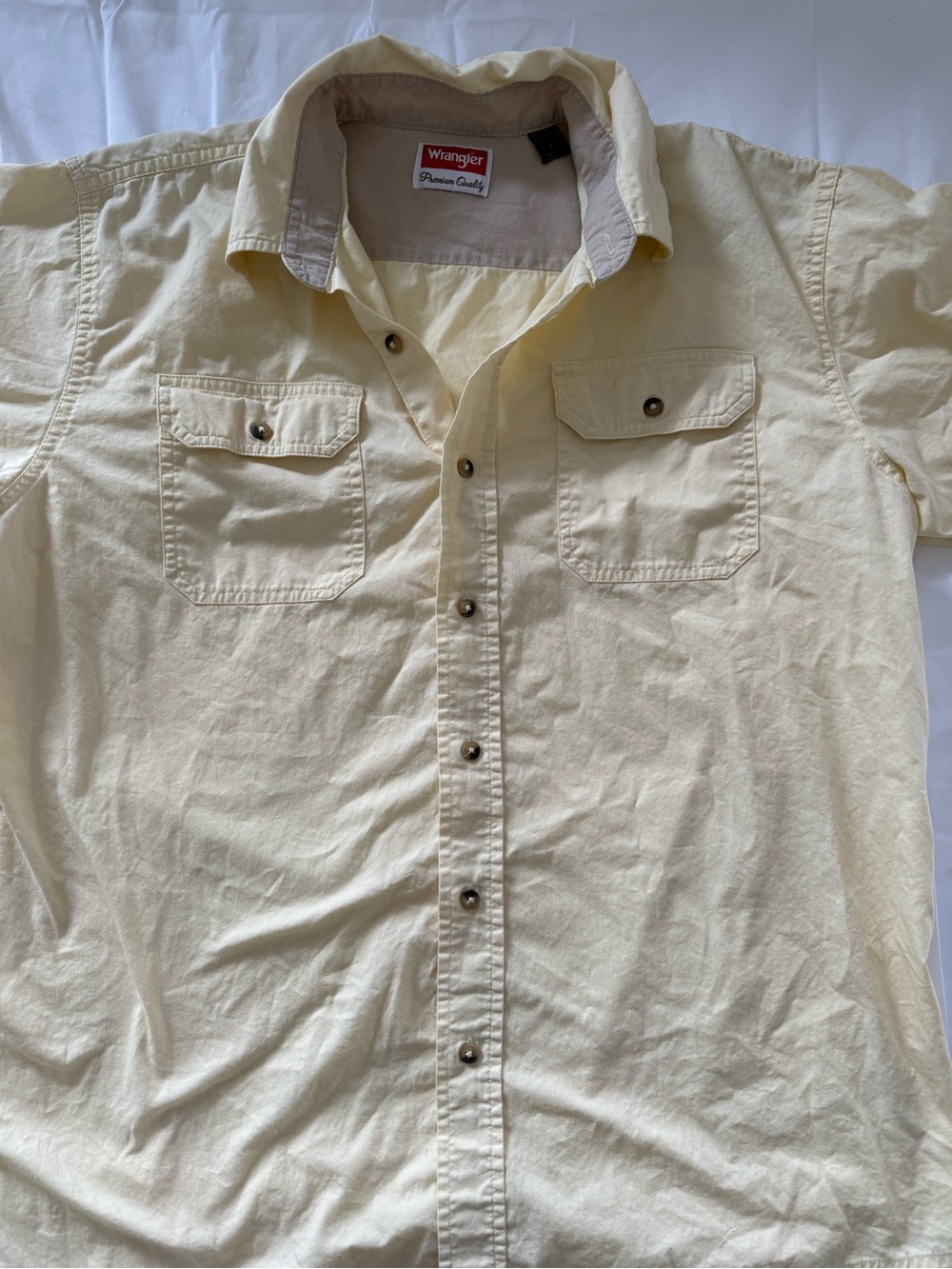 Wrangler Premium Quality Light Yellow Short Sleeve Button-Down Shirt Size Large